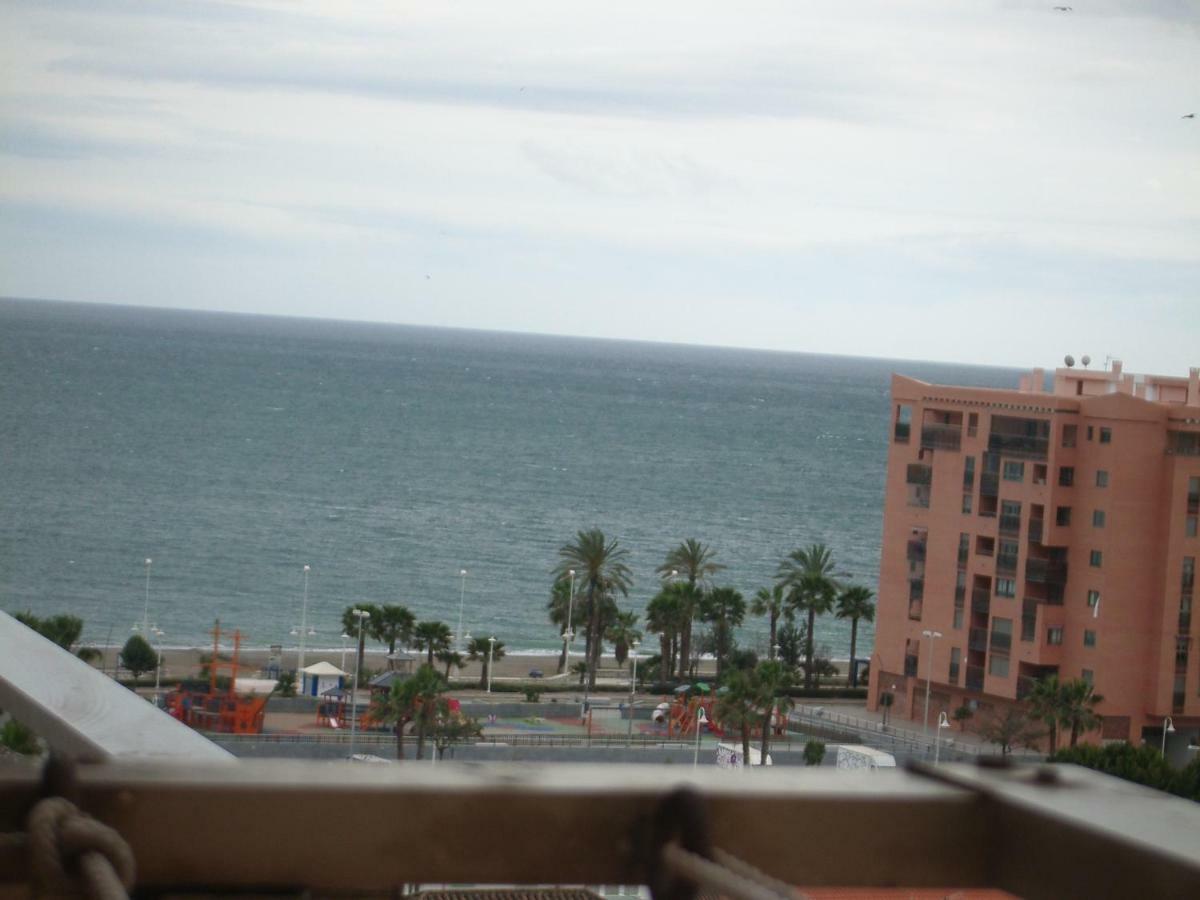 Paseo Maritimo De Poniente Malaga Exterior photo